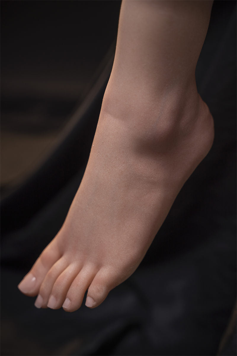 葉月 ラブドール 全身シリコン製 巨乳 美脚 ハーフ美人系 ２穴利用可 複数のサイズが利用可能  カスタマイズ可能  otona love